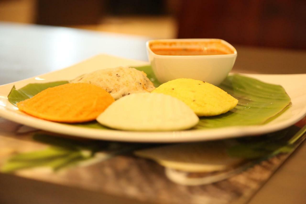 Pai Viceroy Hotell Tirupati Exteriör bild