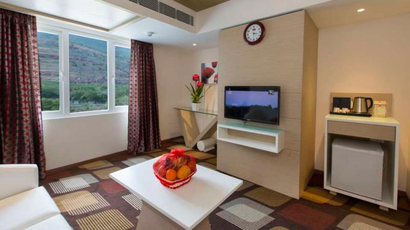 Pai Viceroy Hotell Tirupati Exteriör bild
